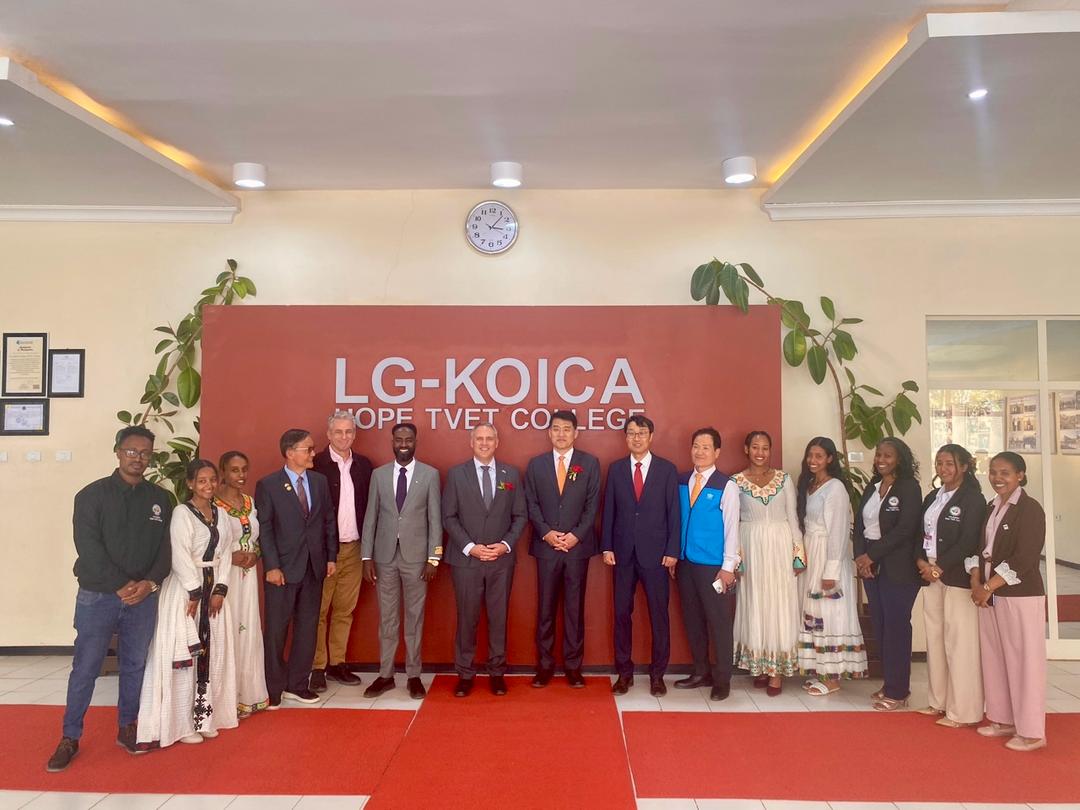 Amb. Jung visits LG-KOICA Hope TVET College (26 Feb.)