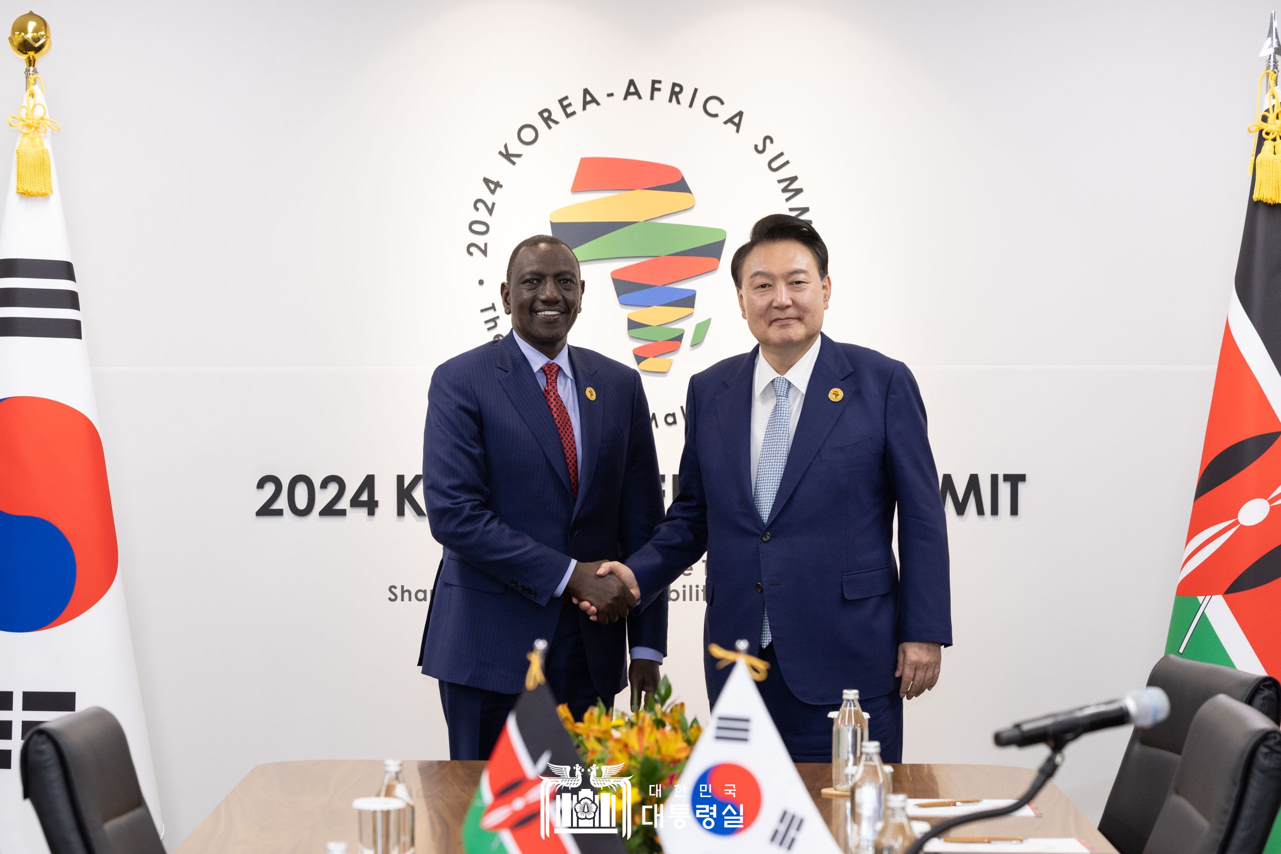 윤석열 대통령, 한-아프리카 정상회의 계기 4개 아프리카 국가 정상들과 양자회담 개최(6.4 오후)